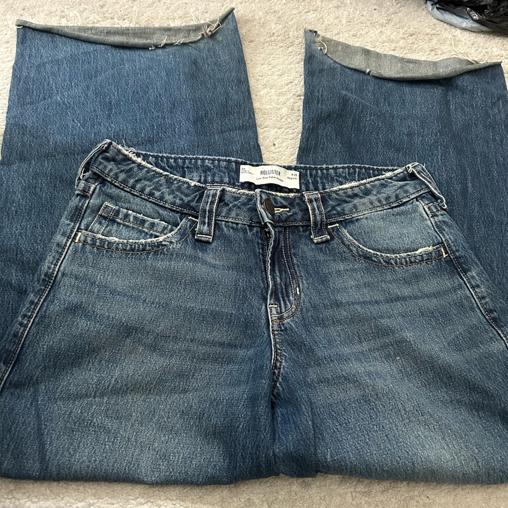 Hollister Women's Blue Straight-Leg Jeans